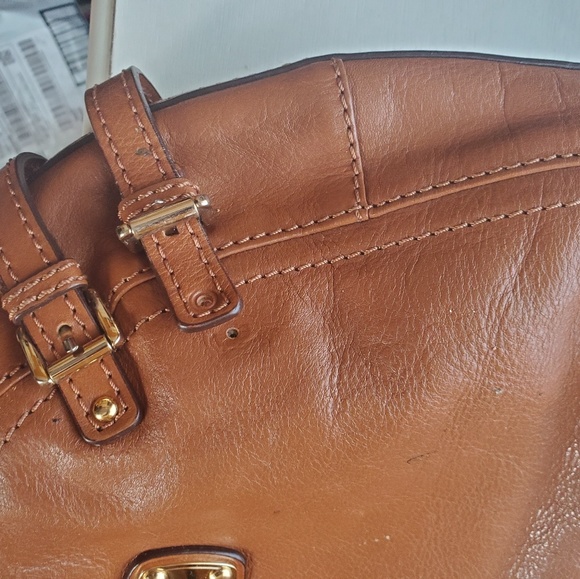 Michael Kors matching bag and shoe. - Picture 4 of 8